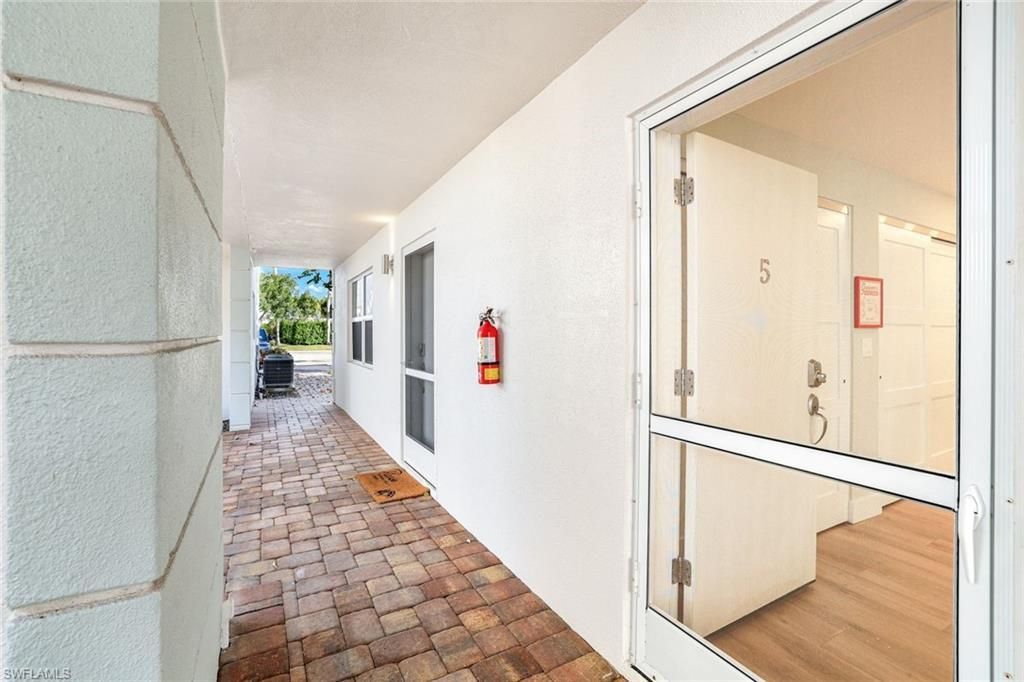 780 10th Ave, Unit 5, Naples, FL 34102 Photo