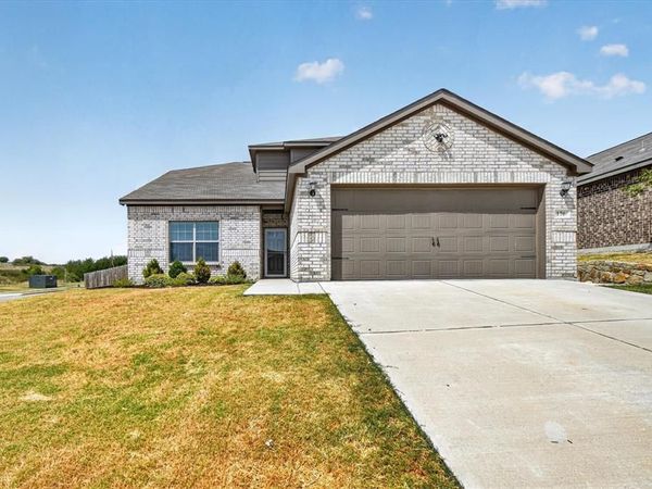 176 Bandana Circle , Newark, TX 76071