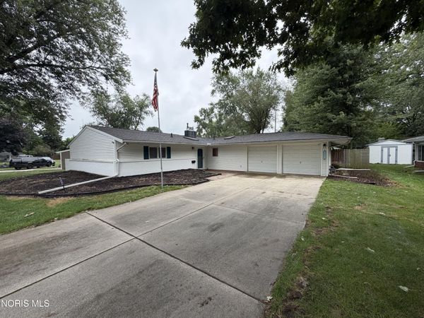 3529 Devon Hill Road , Toledo, OH 43606