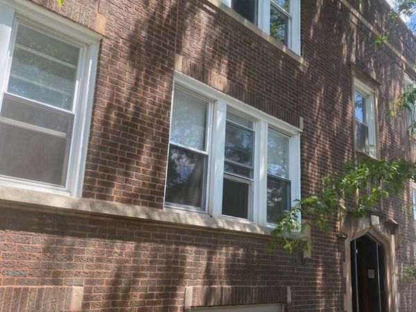 2414 W 70th Street , Unit 2, Chicago, IL 60629