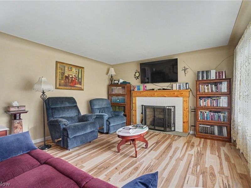 1997 Heather Lane, Youngstown, OH 44511 Photo 3