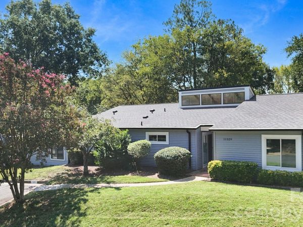 11529 Turn Stone Court , Charlotte, NC 28226