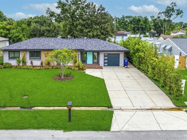 2121 W FARWELL DRIVE, TAMPA, FL 33603