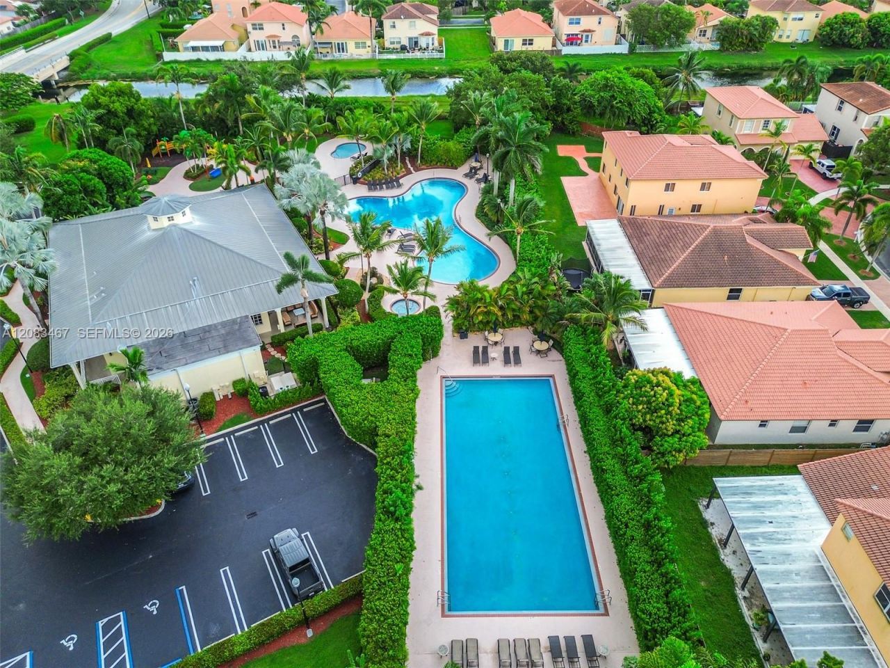 2260 NE 42nd Cir, Homestead, FL 33033 Photo