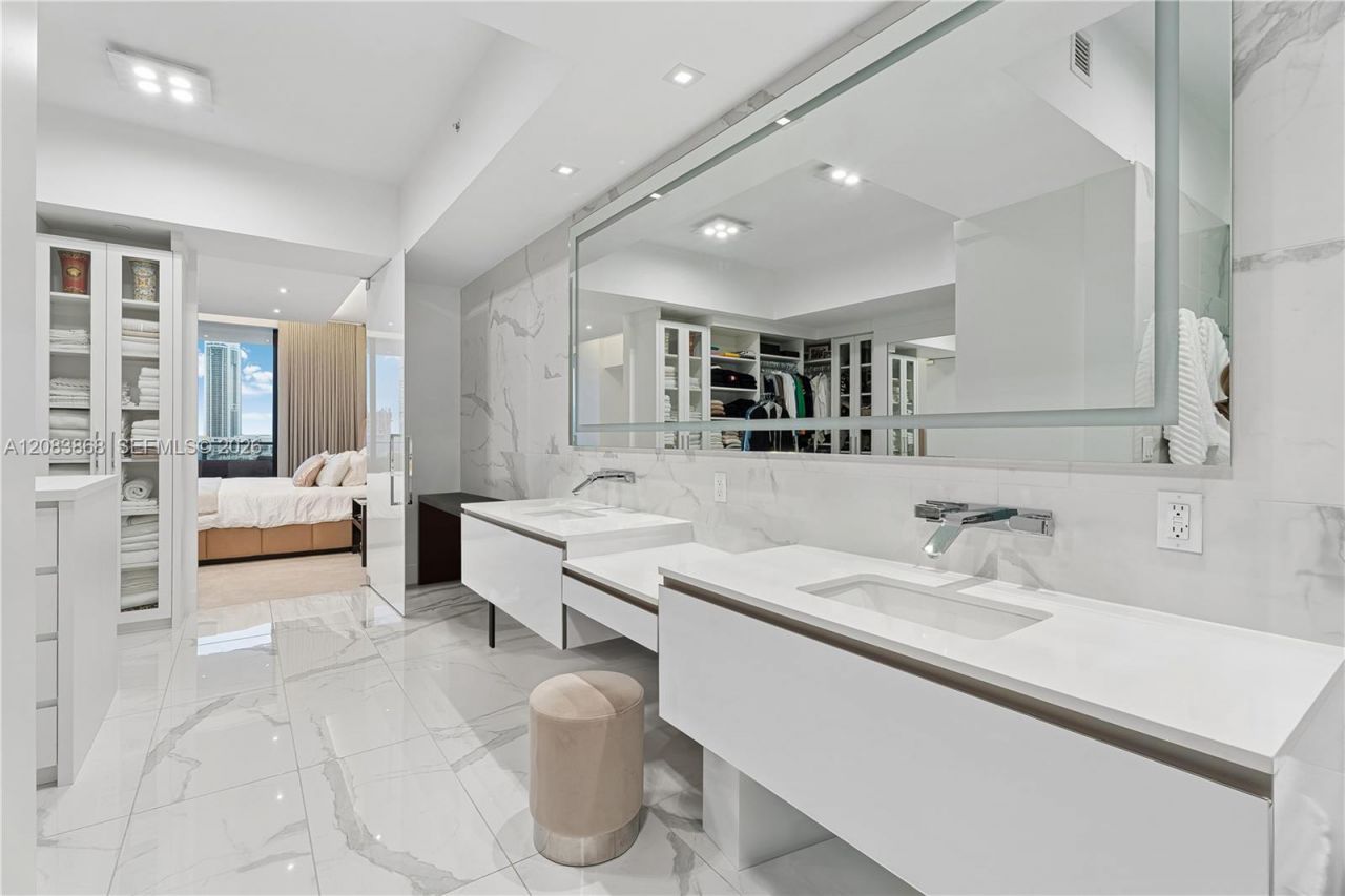 5000 Island Estates Dr , Unit 607, Aventura, FL 33160 Photo