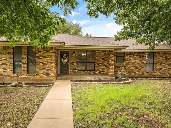 1812 N Cypress Avenue , Stephenville, TX 76401