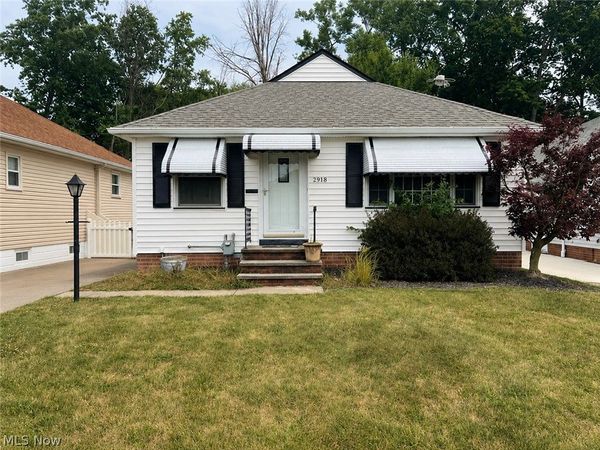 2918 Park Drive , Parma, OH 44134