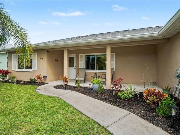 4618 Sierra LN , BONITA SPRINGS, FL 34134