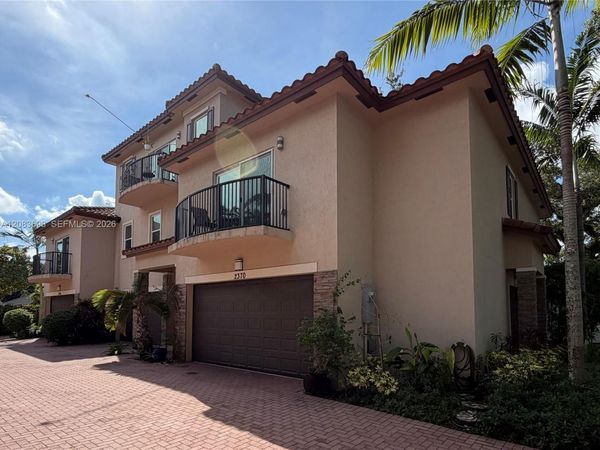 2370 SW 18th Ave , Fort Lauderdale, FL 33315