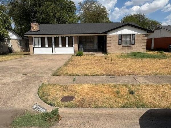 7208 Larchway Drive , Dallas, TX 75232