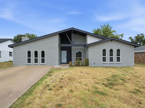 912 Kelley Drive, Everman, TX 76140
