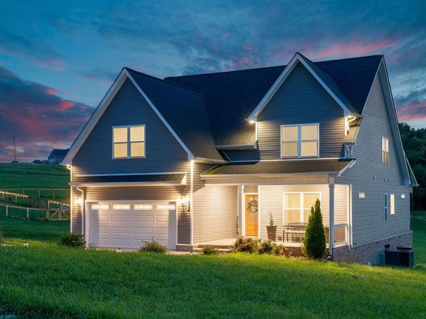 3968 Chapel Hill Rd , Clarksville, TN 37040