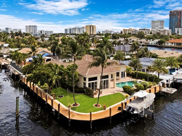 2761 SE 9TH Street, Pompano Beach, FL 33062