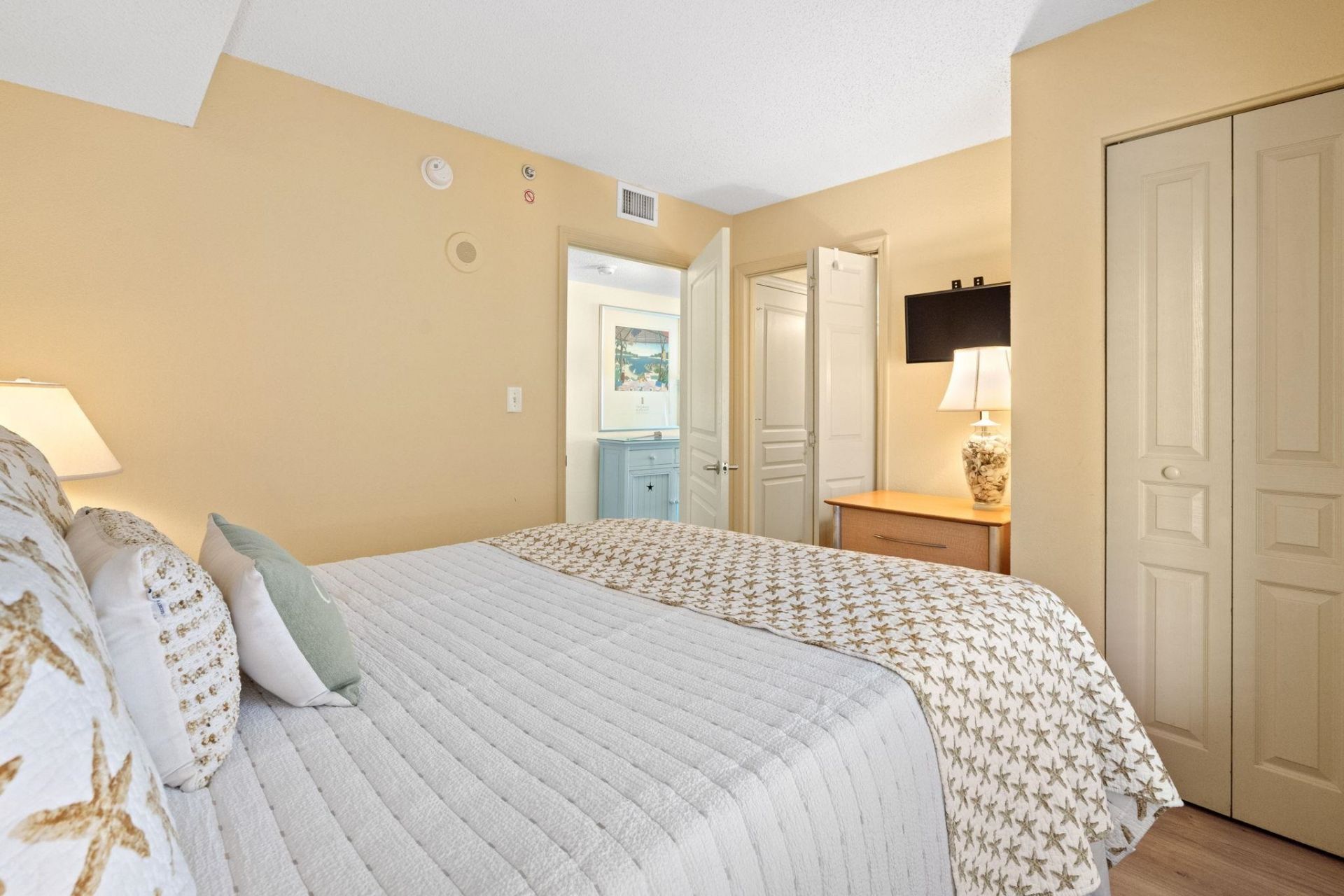 2701 S Ocean Blvd. Photo 19