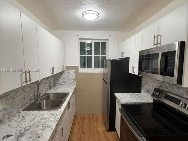 160 NE 55th St , Unit 3, Miami, FL 33137