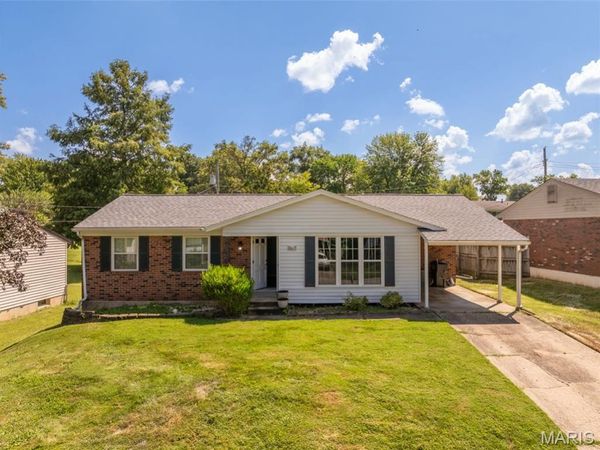 2117 Bolton Street , St Charles, MO 63301
