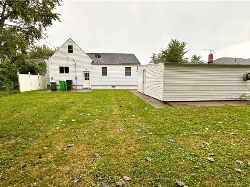 233 John Street, Bedford, OH 44146 Photo 5
