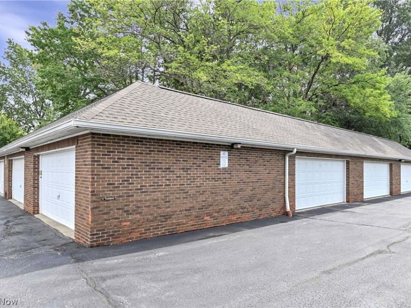 3807 Circlewood Court, Unit C-109, Fairview Park, OH 44126 Photo 46