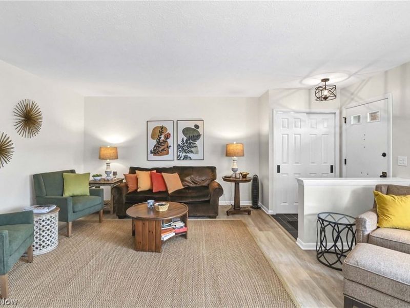3807 Circlewood Court, Unit C-109, Fairview Park, OH 44126 Photo 8