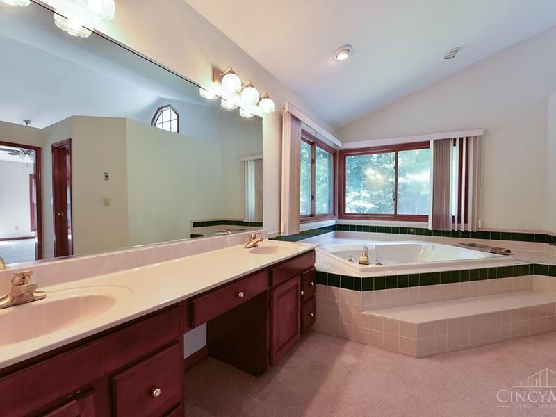 3920 Nicklaus Court, Pierce Township, OH 45245 Photo 19