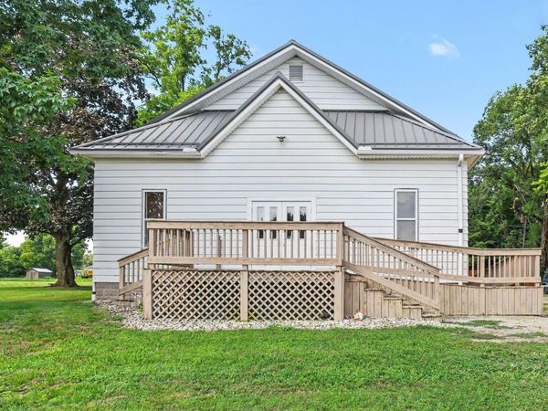 150 E Main Street, Silver Lake, IN 46982