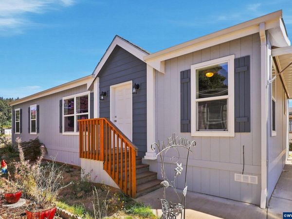 10701 SE Highway 212 #C4, Clackamas, OR 97015