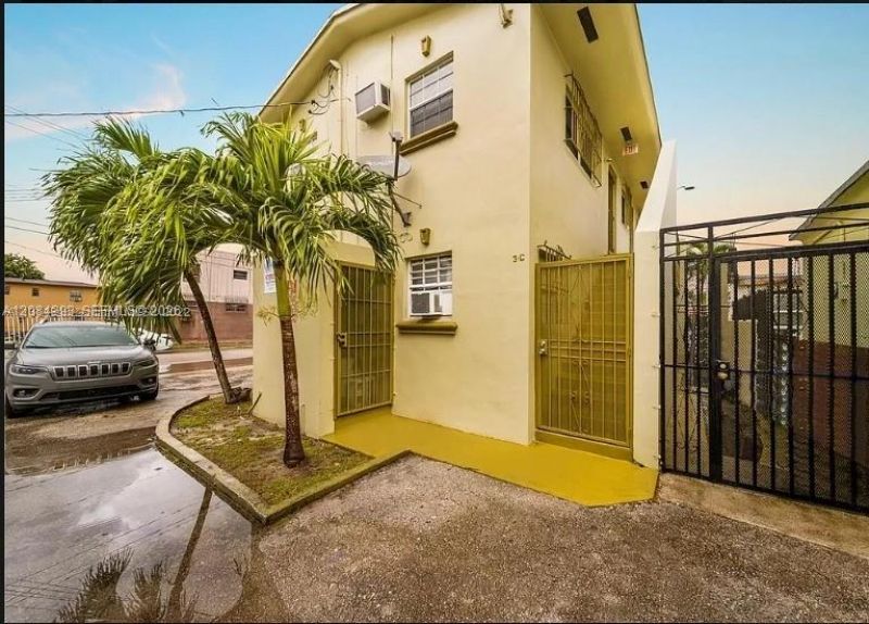 1500 NW 69th Ter , Unit 1, Miami, FL 33147 Photo