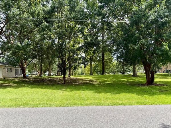13304 BAYOU TERRACE Drive , St Amant, LA 70774