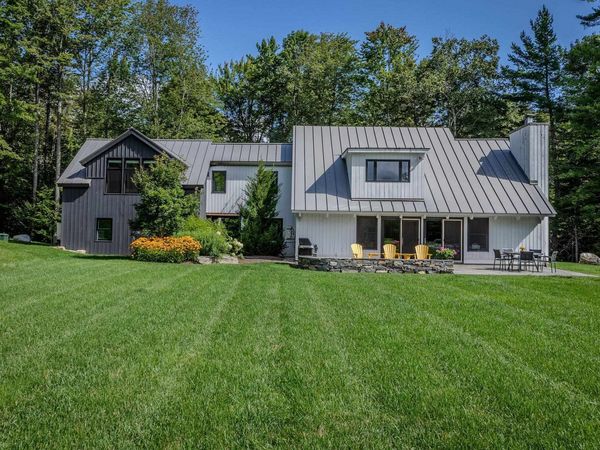 11 Spruce High Road, Winhall, VT 05340
