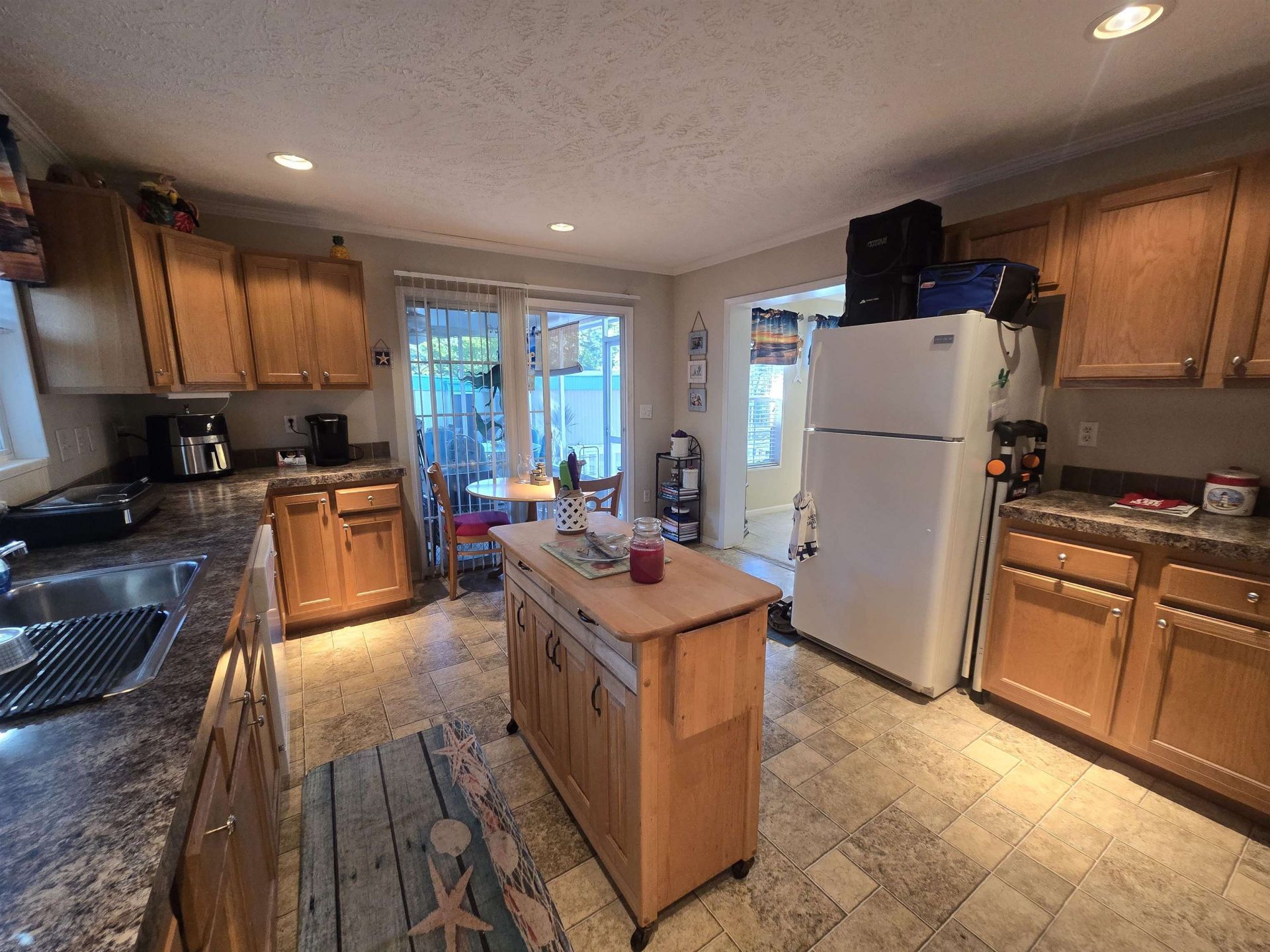 404 Delton Dr. Photo 20