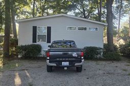 404 Delton Dr. photo 4