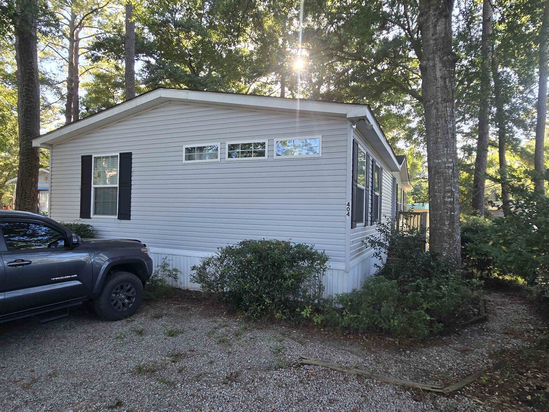 404 Delton Dr. Photo 4
