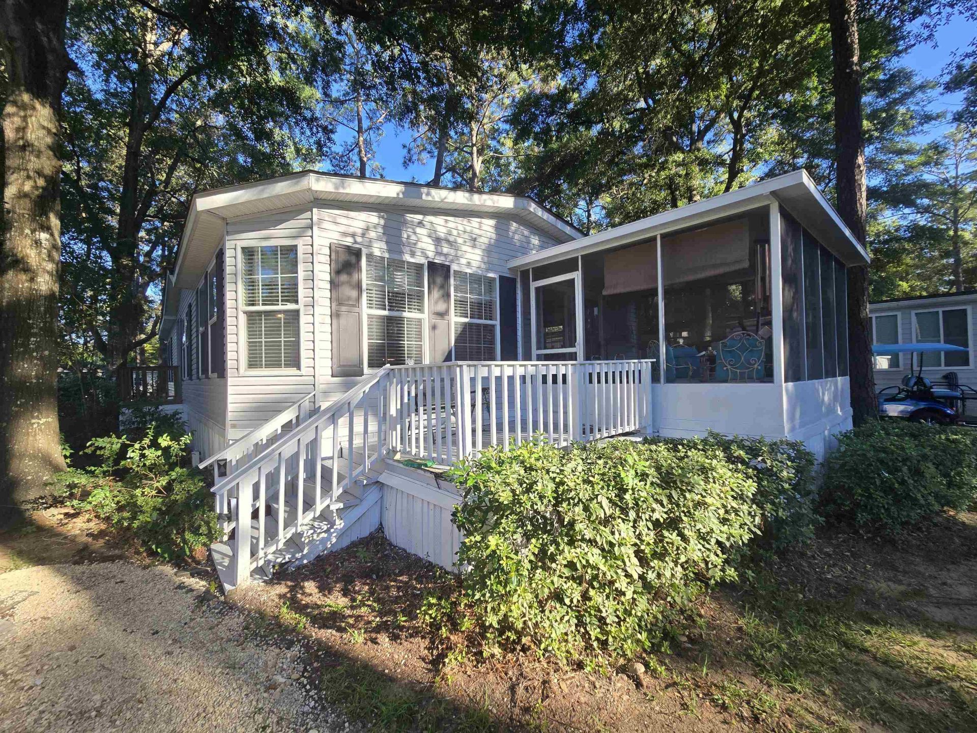 404 Delton Dr. Photo 5
