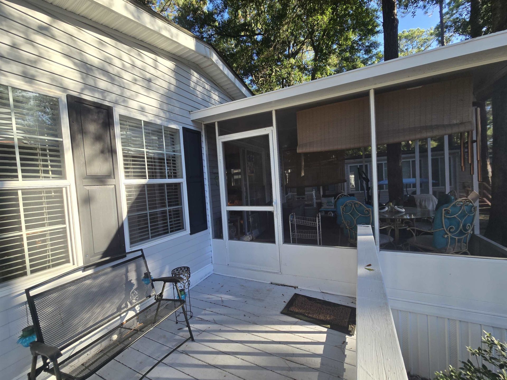 404 Delton Dr. Photo 7