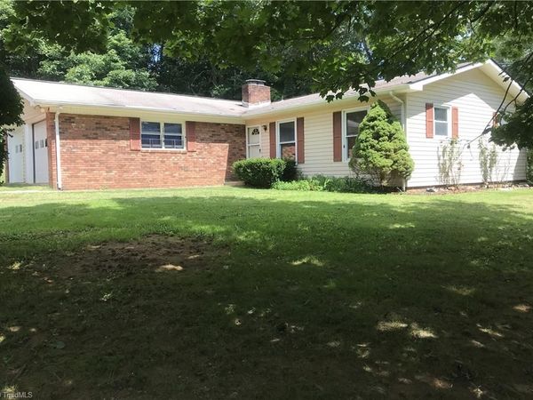 146 Well House Drive, West Jefferson, NC 28694