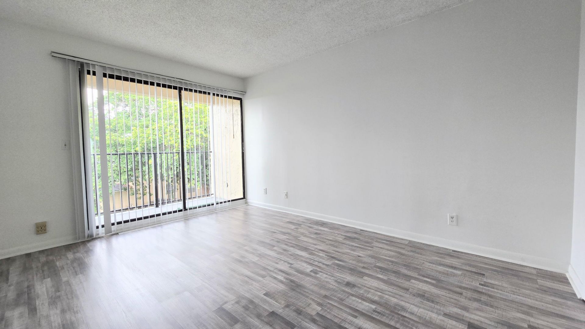 10001 W Atlantic Boulevard, Unit 327, Coral Springs, FL 33071 Photo