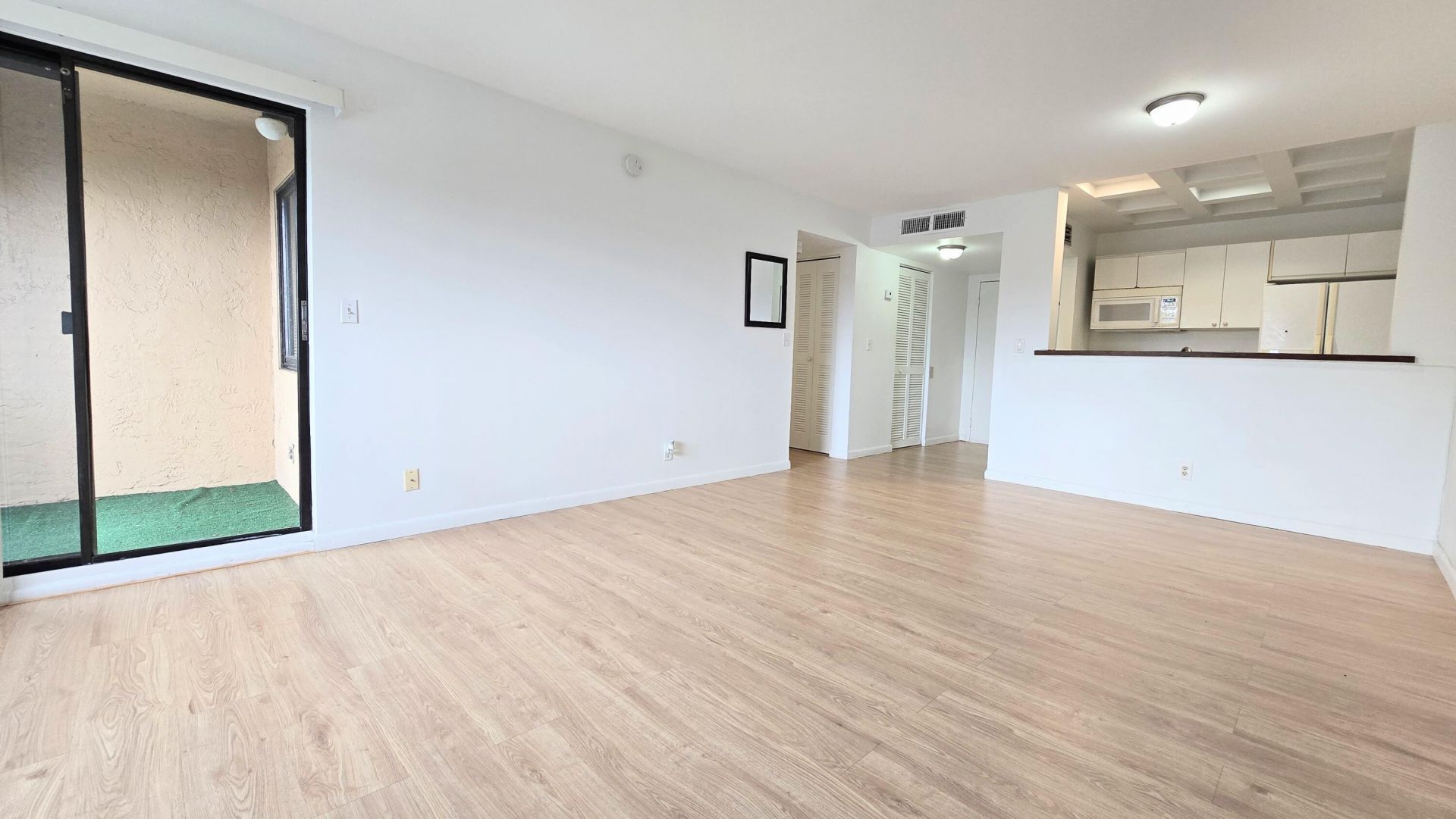 10001 W Atlantic Boulevard, Unit 327, Coral Springs, FL 33071 Photo