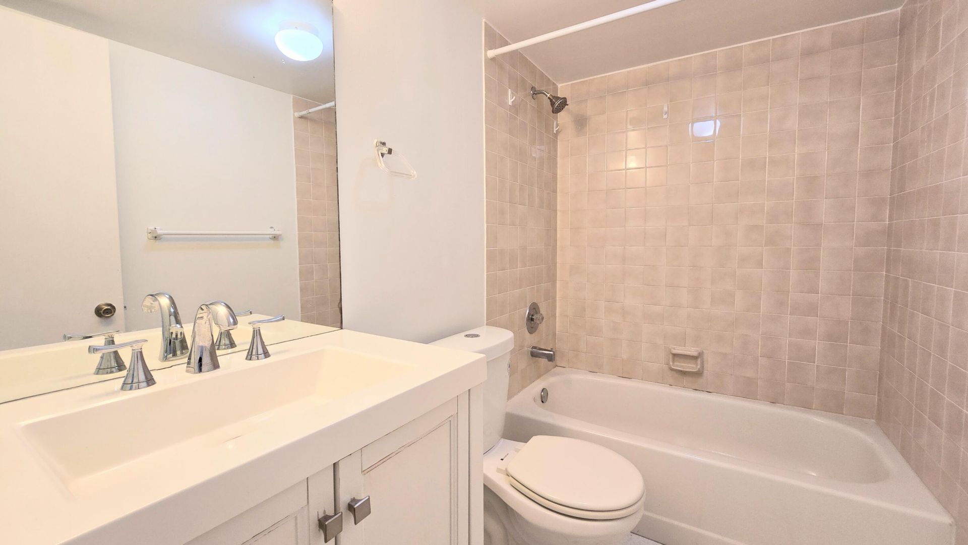 10001 W Atlantic Boulevard, Unit 327, Coral Springs, FL 33071 Photo