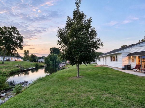 1717 E Hess Lake Drive, Grant, MI 49327