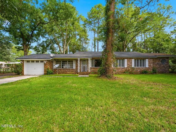 465 2ND Street W, Baldwin, FL 32234