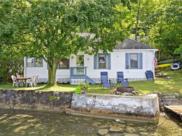 639 E Lake Road, Penn Yan, NY 14527