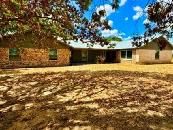 938 COUNTY RD 3341, Paradise, TX 76073