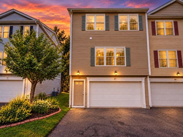87 E Mountain St, Worcester, MA 01606