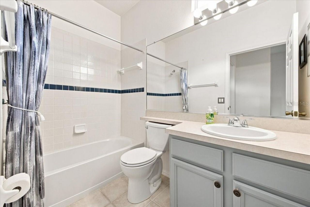 4002 2nd Dr NE , Bradenton, FL 34208 Photo