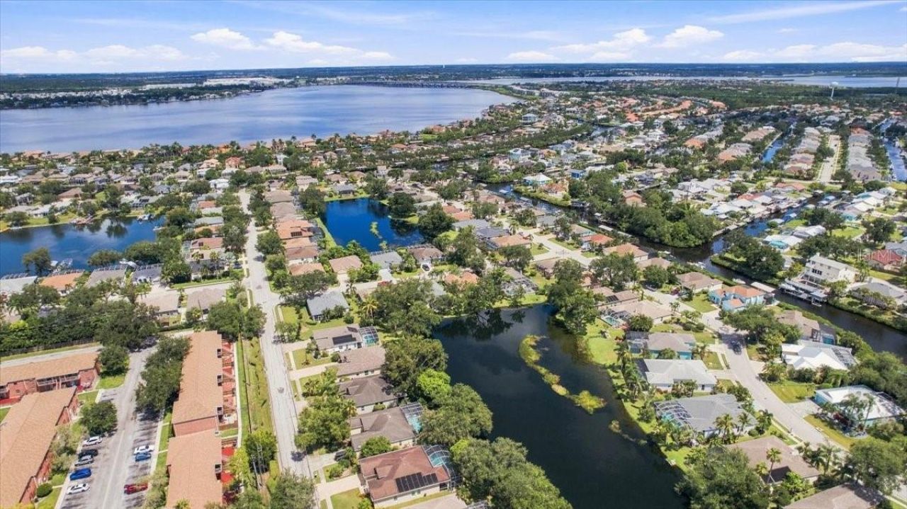 4002 2nd Dr NE , Bradenton, FL 34208 Photo