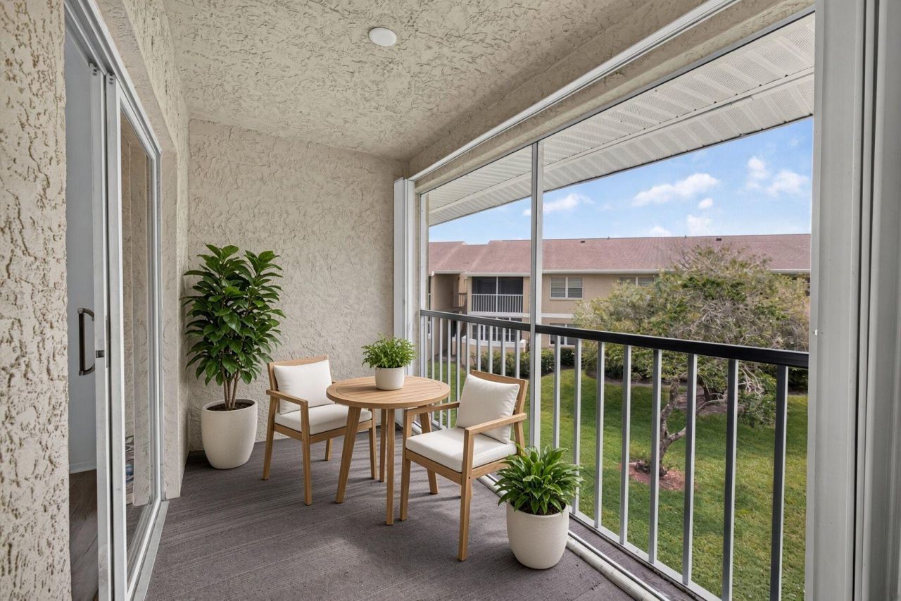 1536 SE Royal Green Circle, Unit 201, Port Saint Lucie, FL 34952 Photo