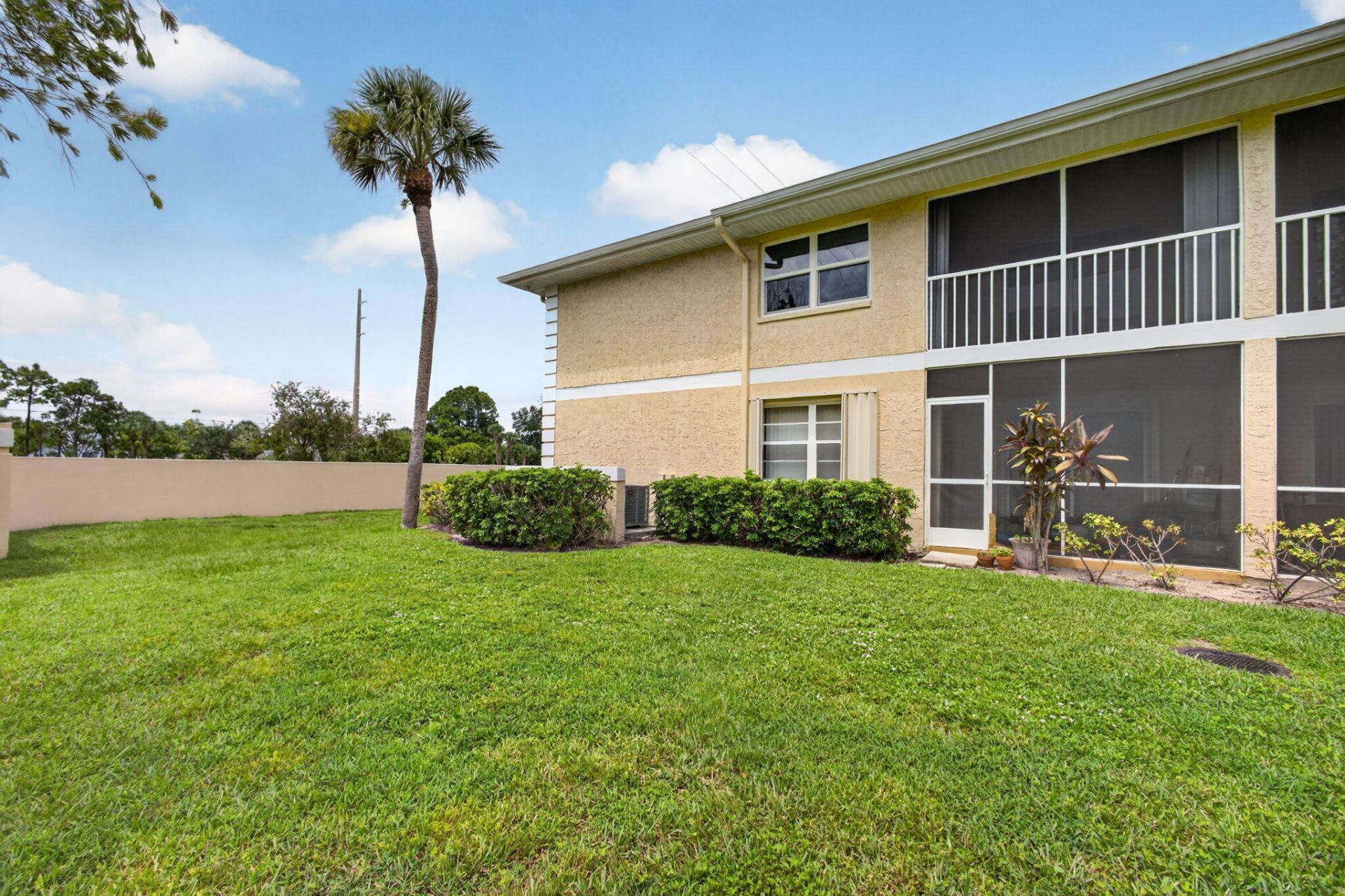 1536 SE Royal Green Circle, Unit 201, Port Saint Lucie, FL 34952 Photo