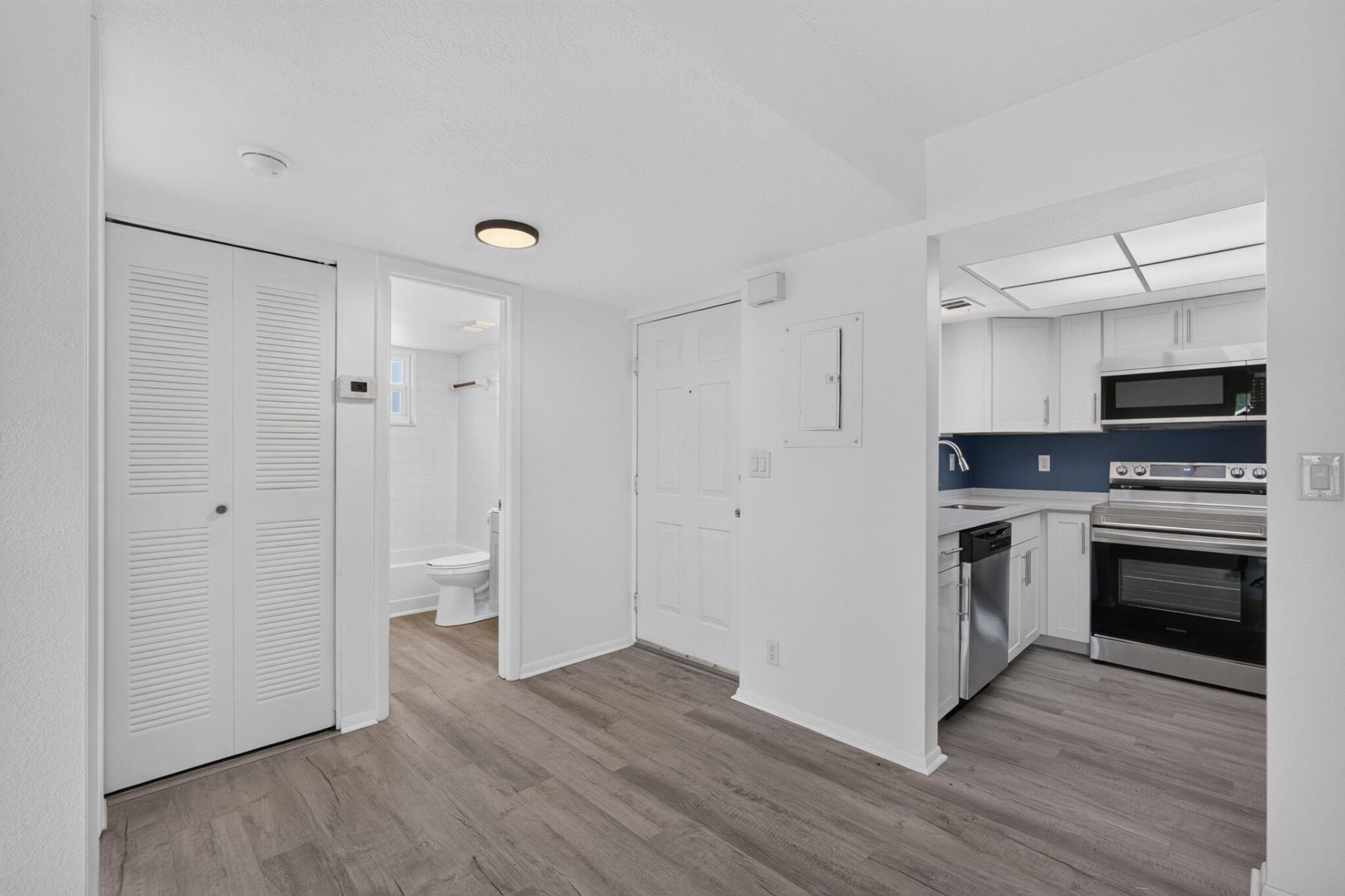 1536 SE Royal Green Circle, Unit 201, Port Saint Lucie, FL 34952 Photo