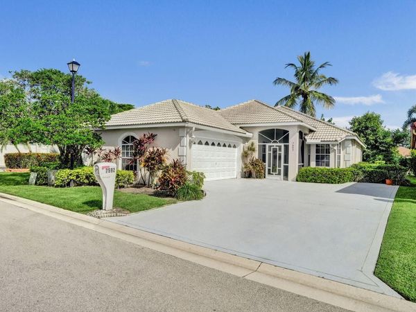 7592 Ironbridge Circle, Delray Beach, FL 33446