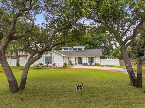 400 Wahoo Road , Panama City Beach, FL 32408